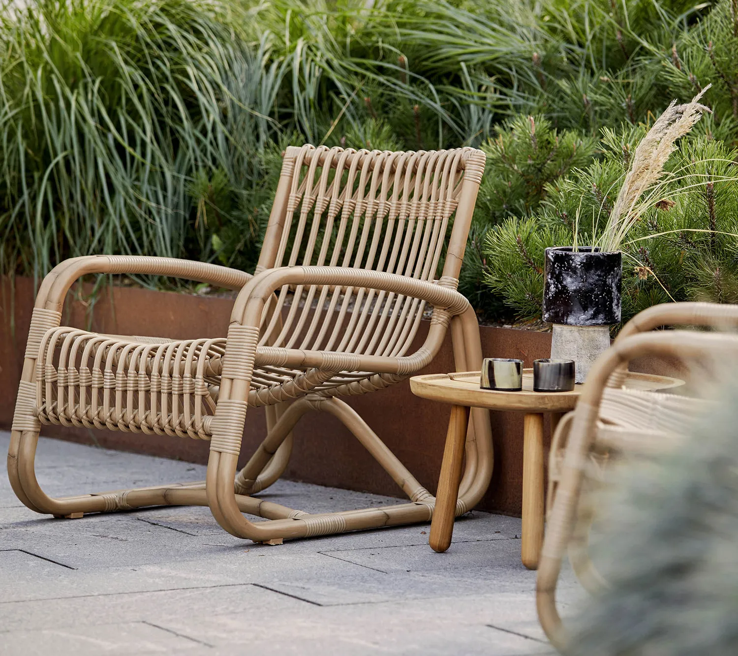 Cane-Line Curve loungestol lava grey aluminium