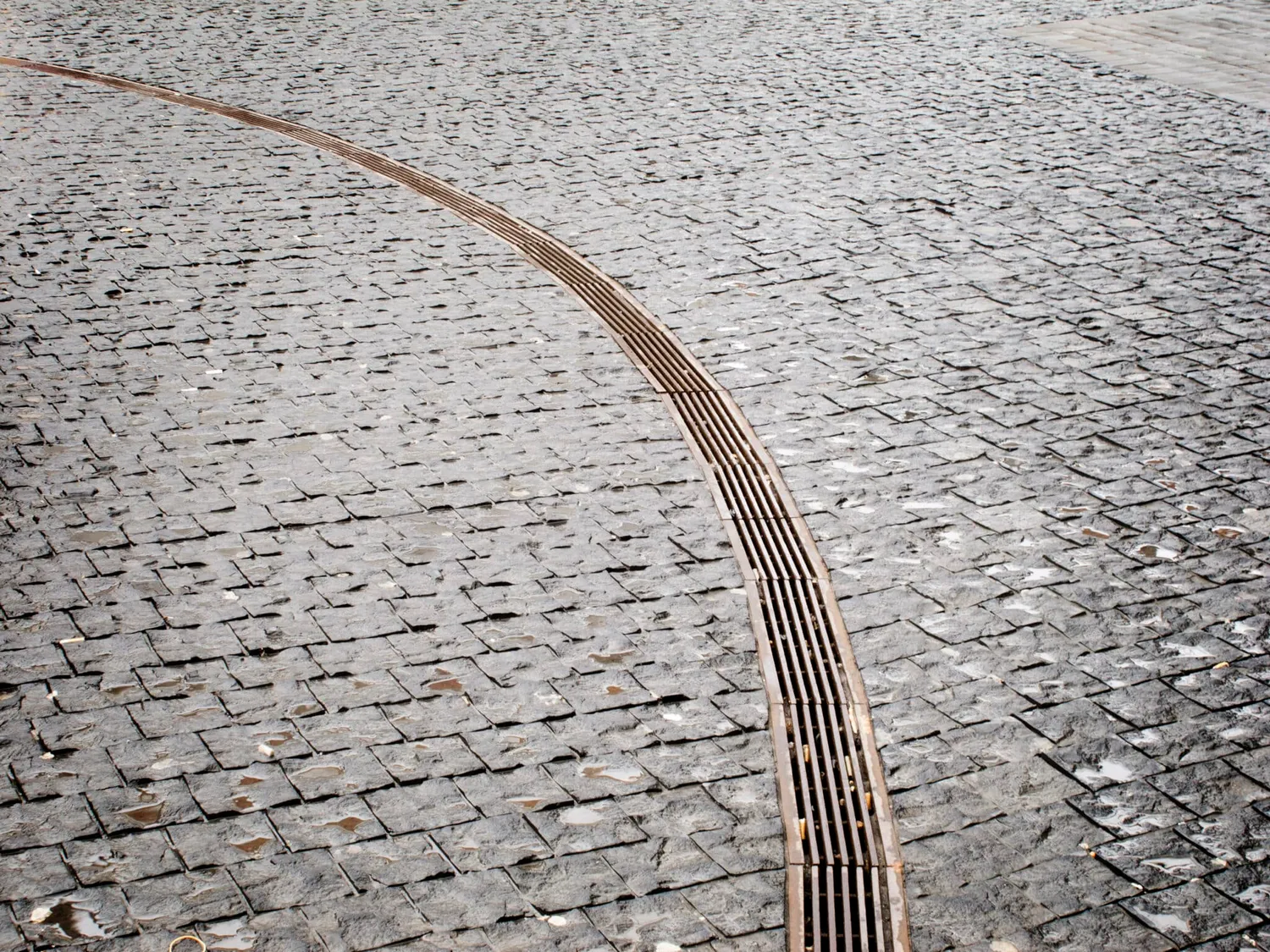 GH Form Linear linjeafvandingsrist støbejern ribbemønster