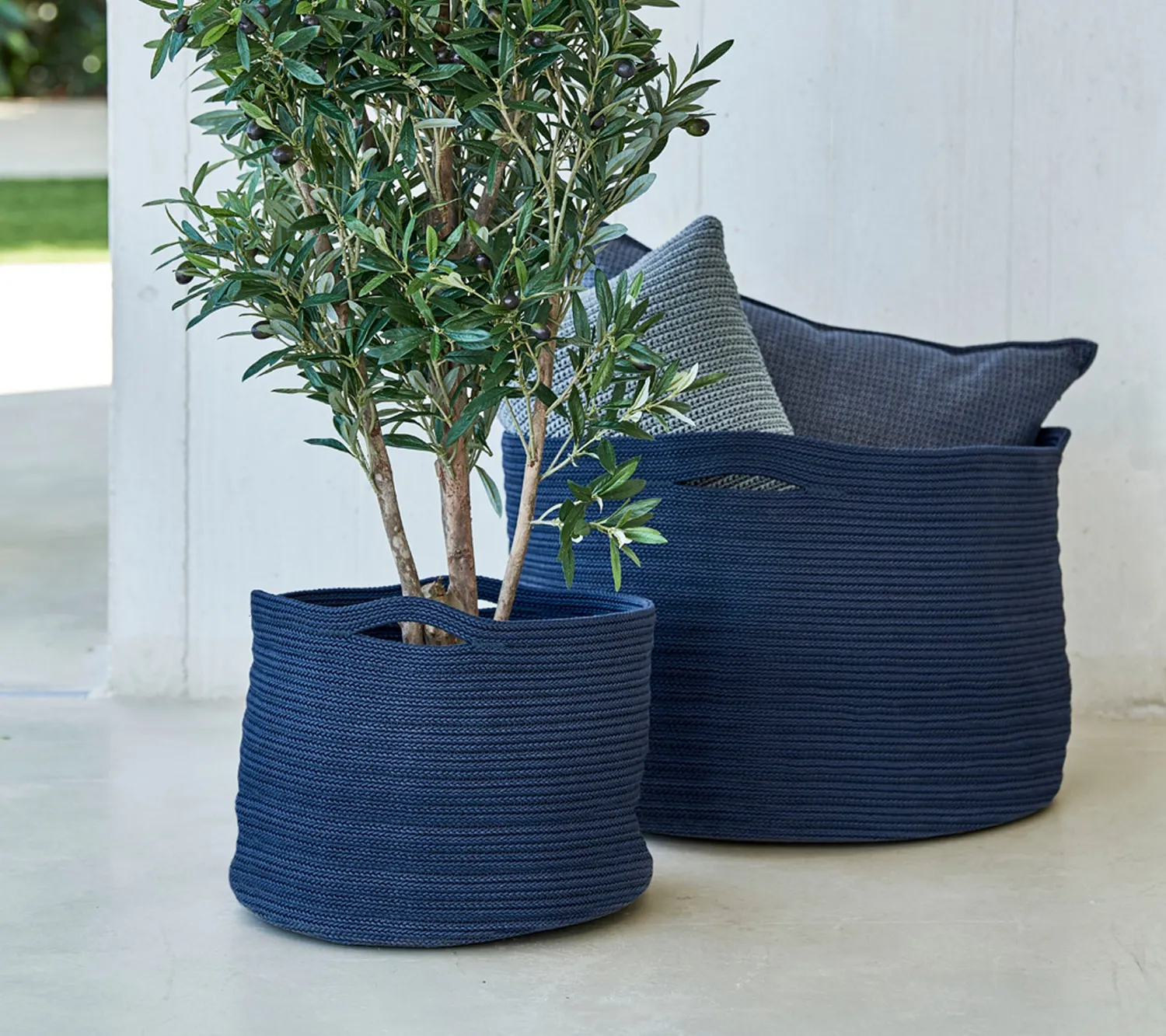 Cane-Line Soft Rope kurv mellem dark grey reb