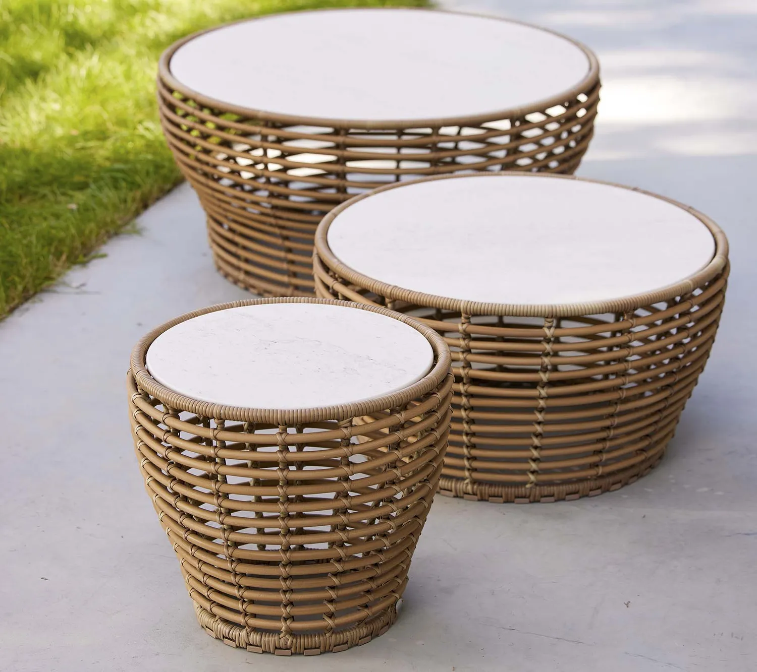 Cane-Line Basket sofabord medium fossil black