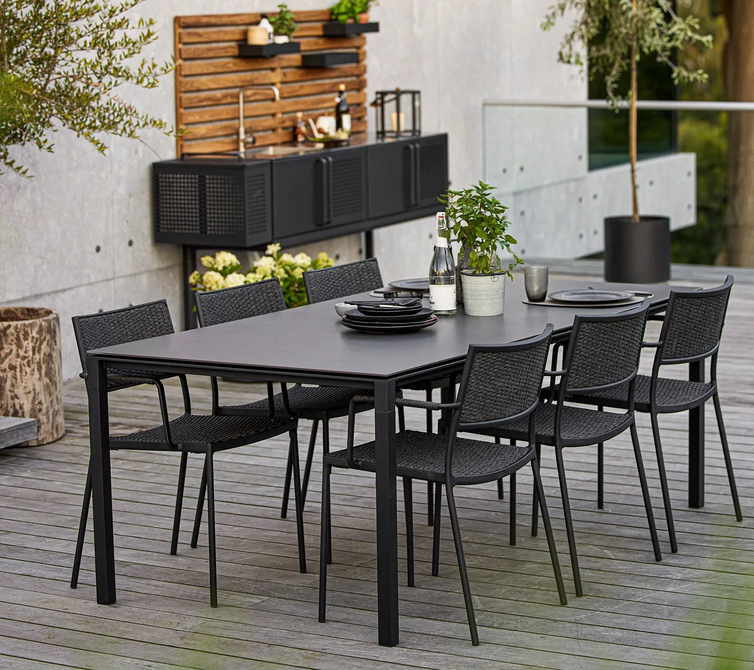 Cane-Line Less stol m/armlæn natural lava grey stabelbar
