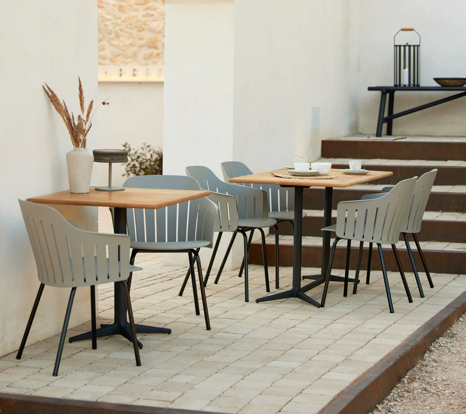 Cane-Line Drop cafébord lava grey teakplade