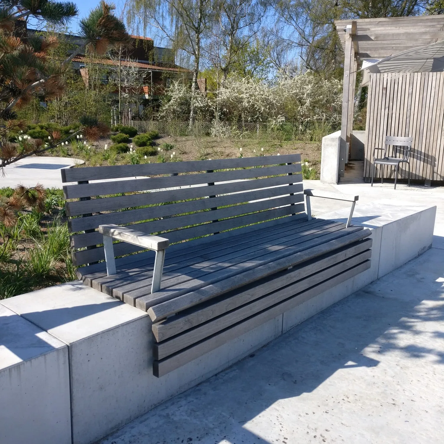 GH Form Blok bænk 1800 mm mahogni kantmontering