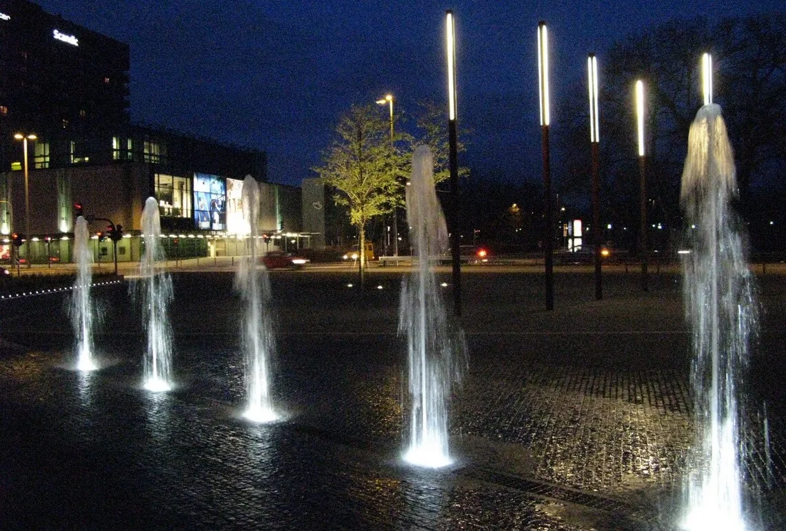 GH Form Plaza vej- og parklampe støbejern LED