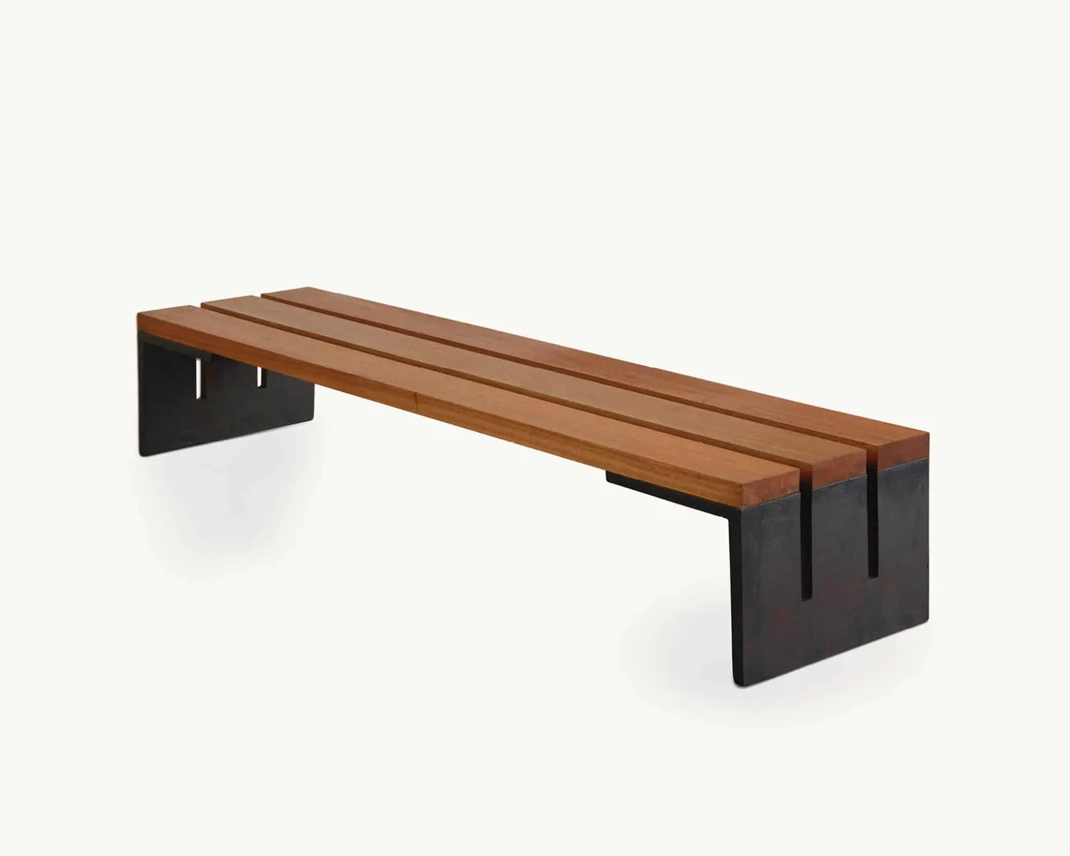 GH Form Dock-Line plint mahogni 2,4 m uderum
