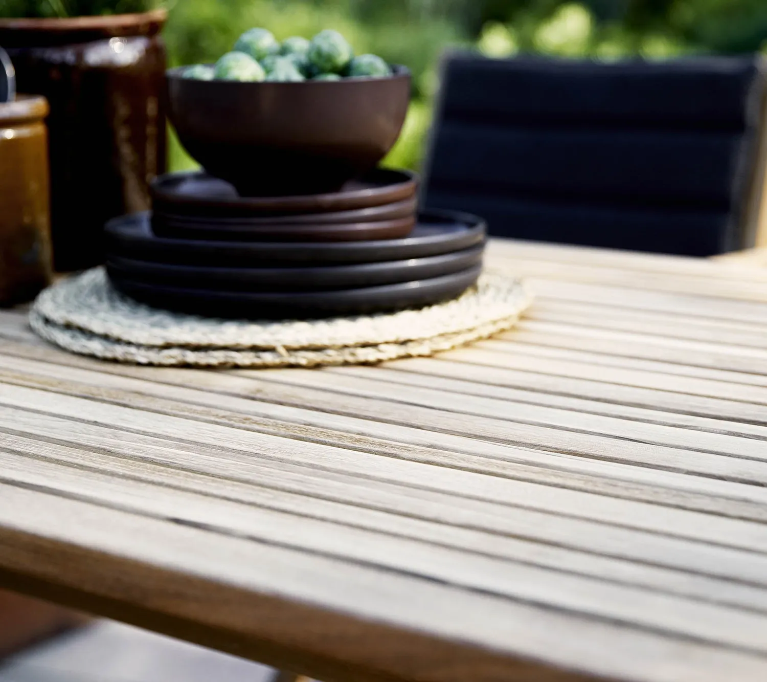Cane-Line Flip stort klapbord i teak foldbart