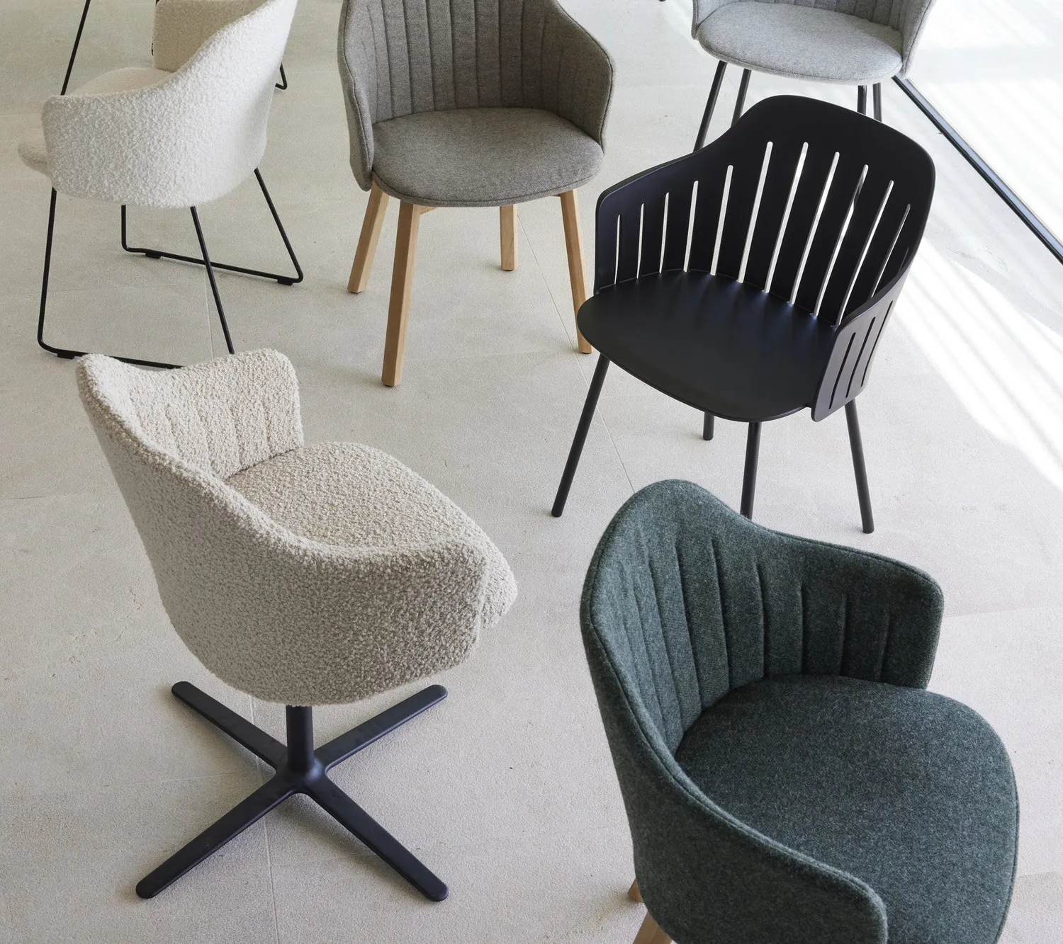 Cane-Line Choice stol Black teakben genbrugsplast