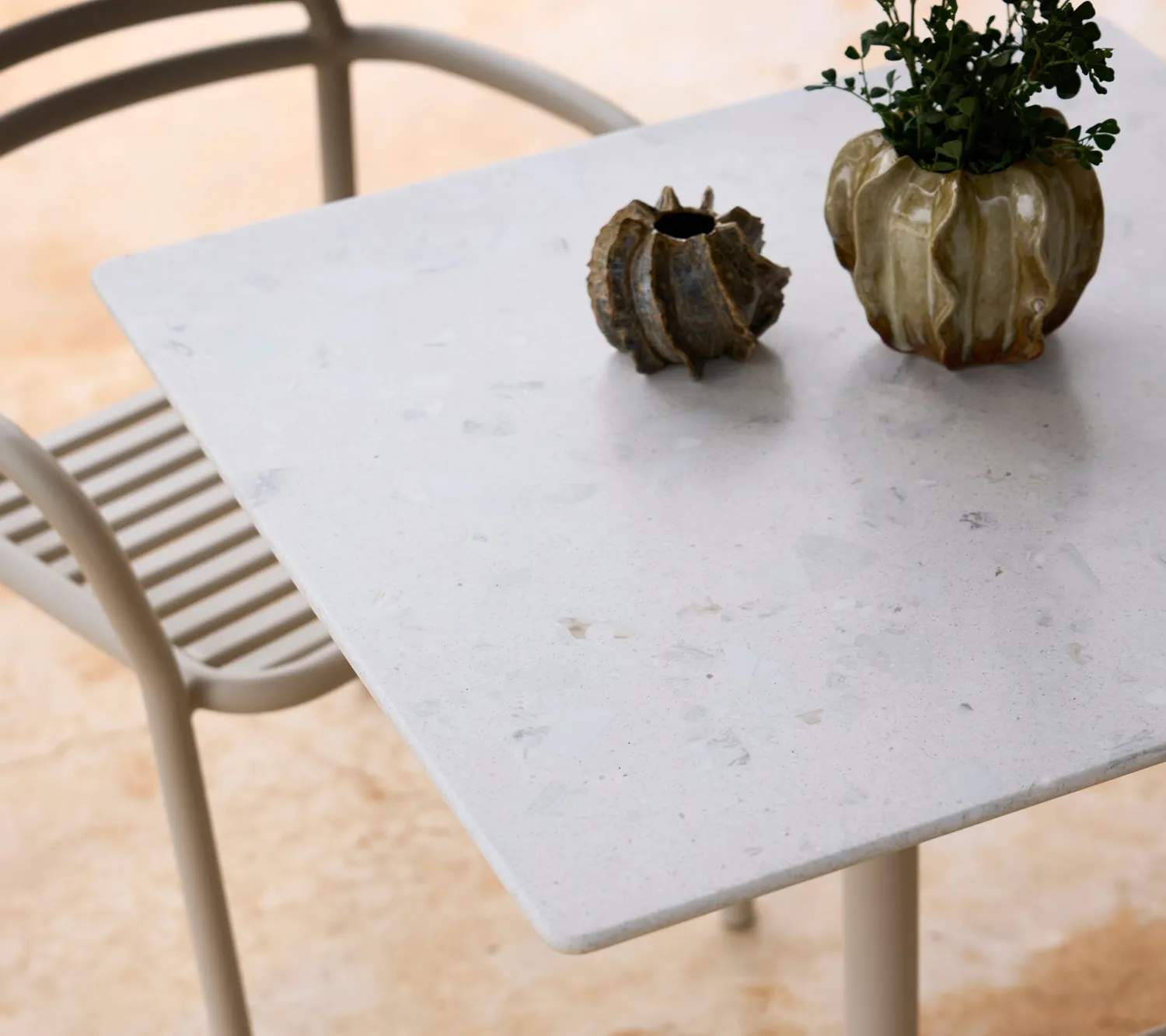 Cane-Line Go cafébord 75x75 cm lava grey aluminium