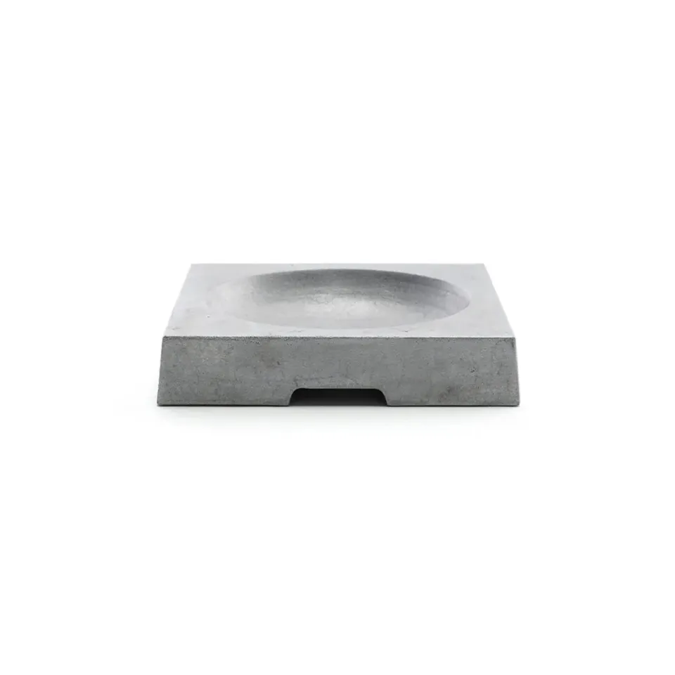 Byarums Bruk Kvadrat fuglebad i støbt aluminium