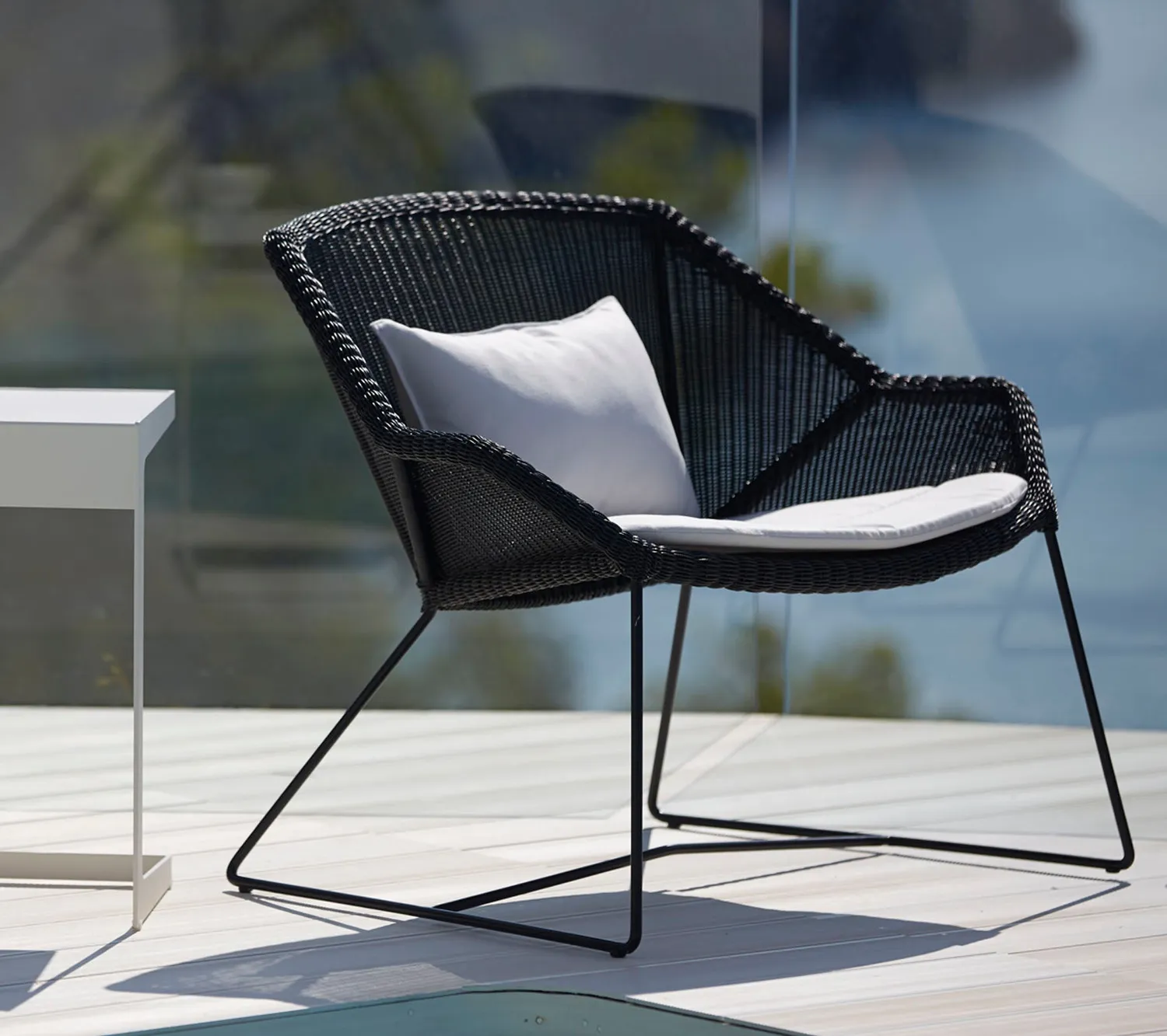 Cane-Line Breeze loungestol black weave udendørs