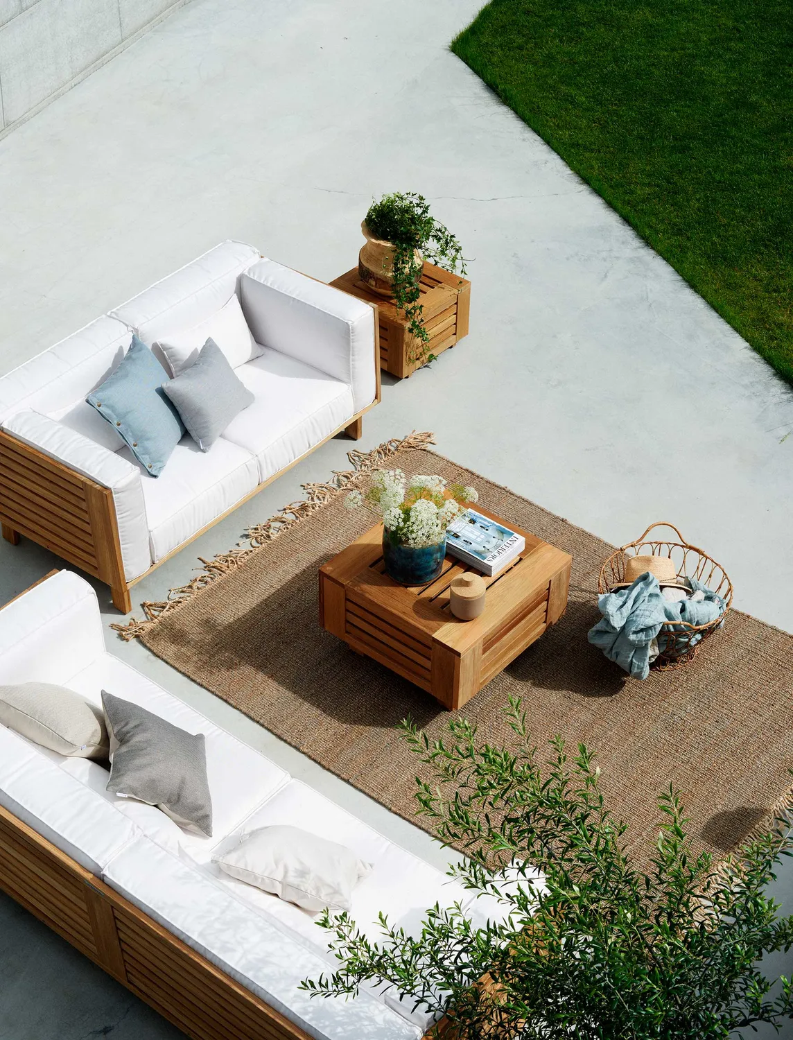 Skargaarden Skanör 2-personers sofa Natte black i teak