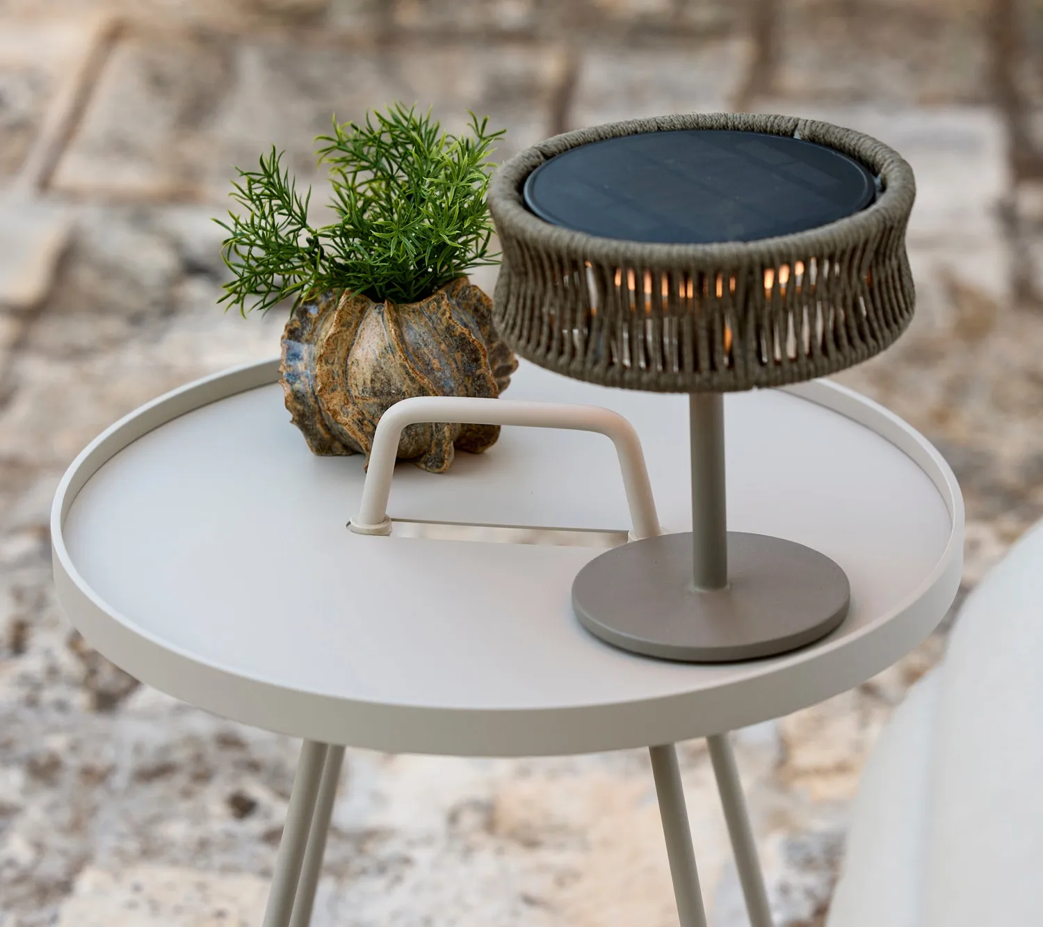 Cane-Line On-the-move mini sidebord Black aluminium