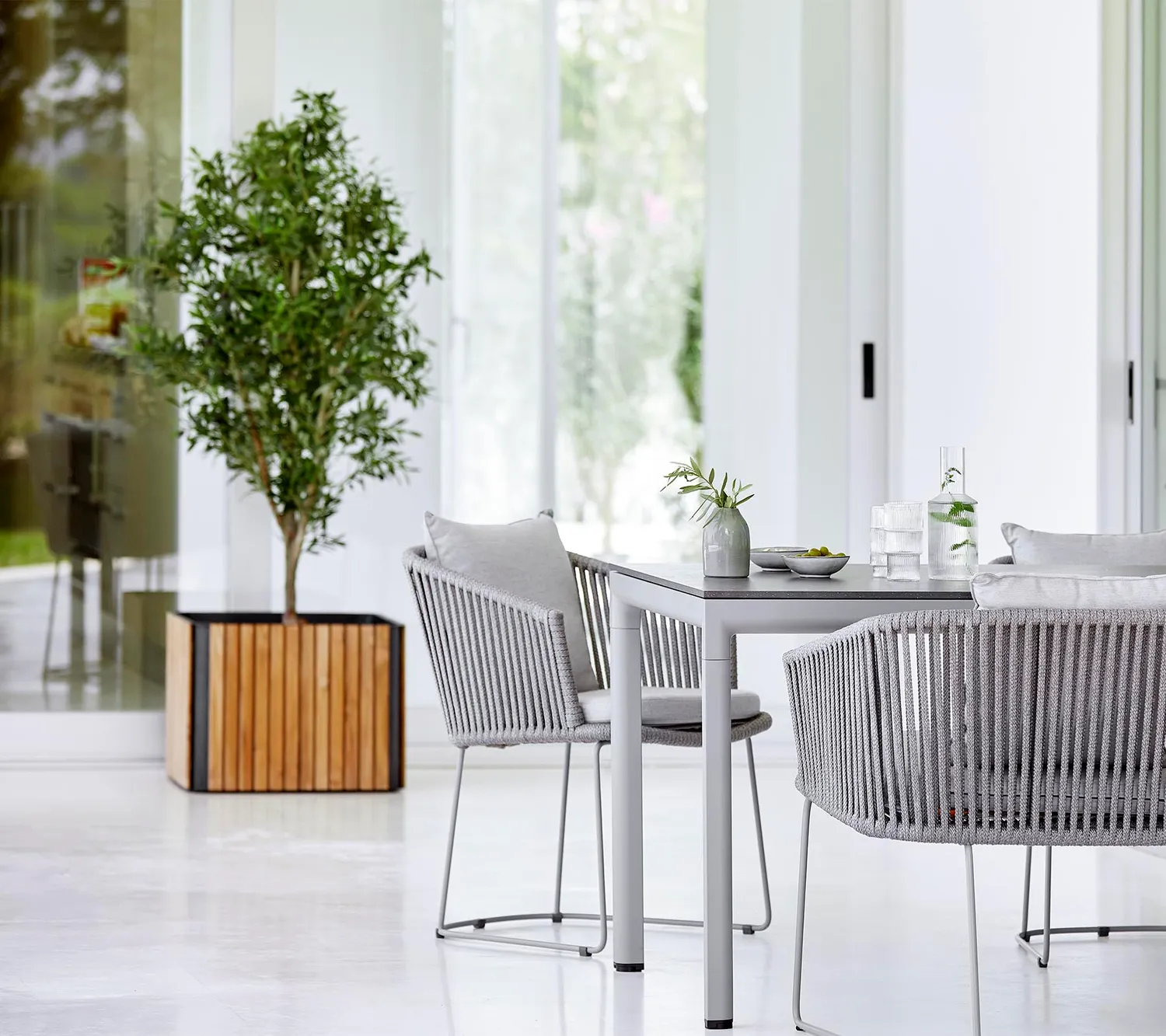 Cane-line Combine plantekasse teak lava grey aluminium