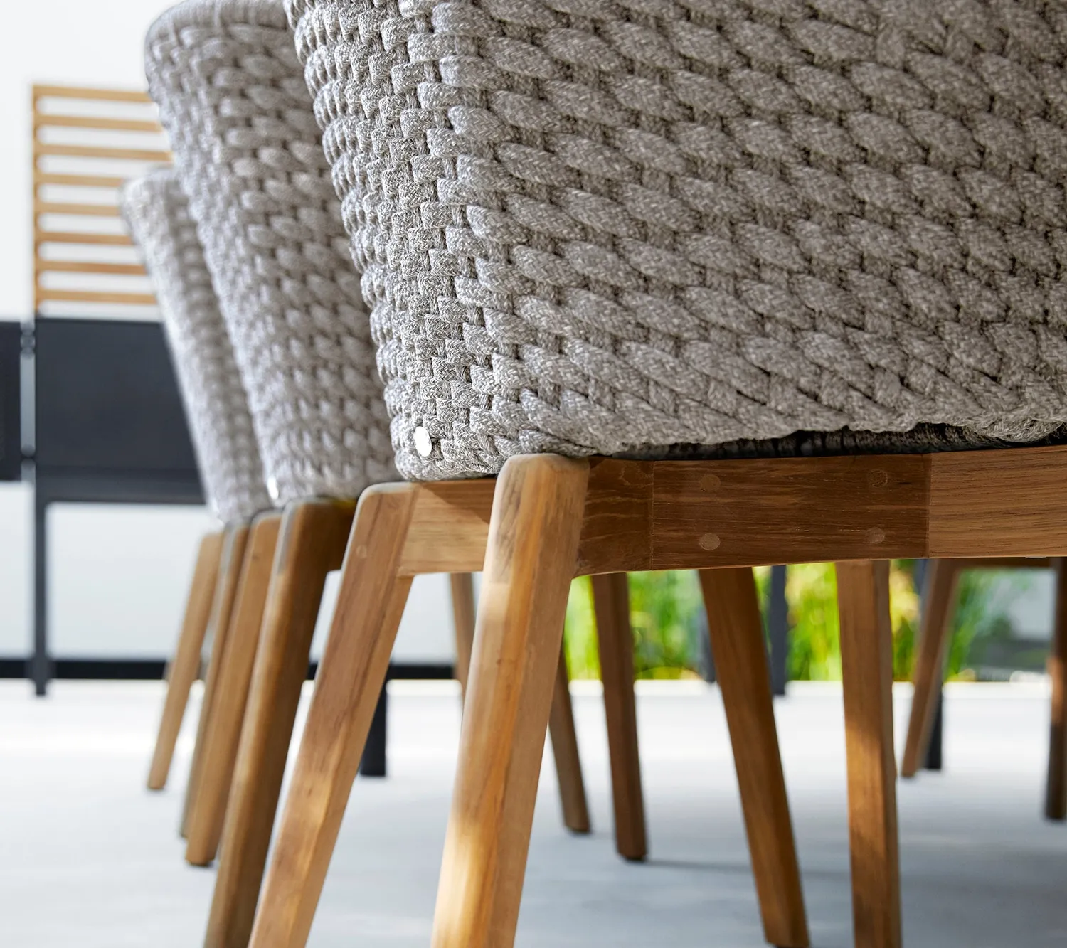 Cane-Line Peacock spisestol dark grey teak