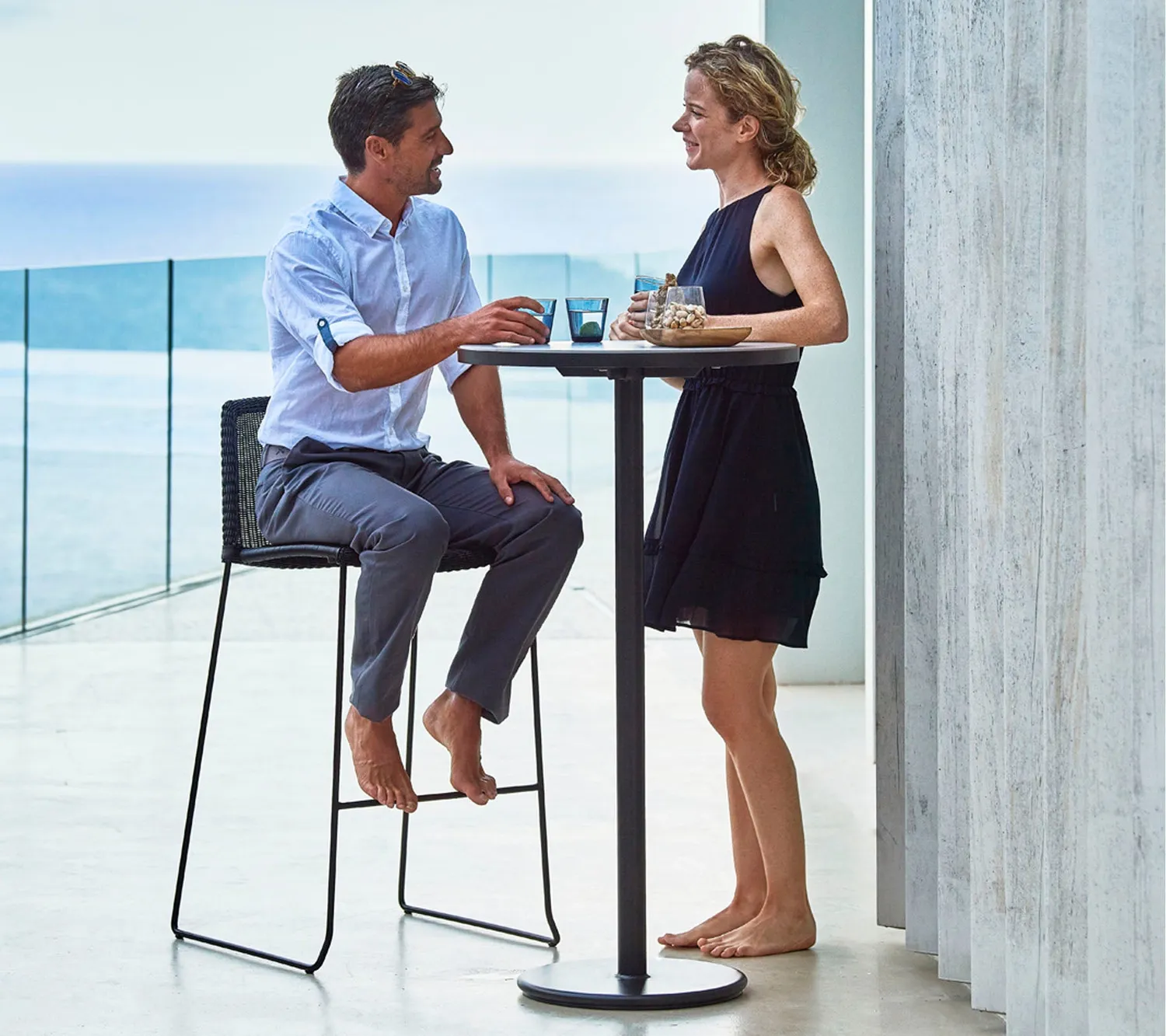 Cane-Line Go barbord dia 60 cm lava grey aluminium