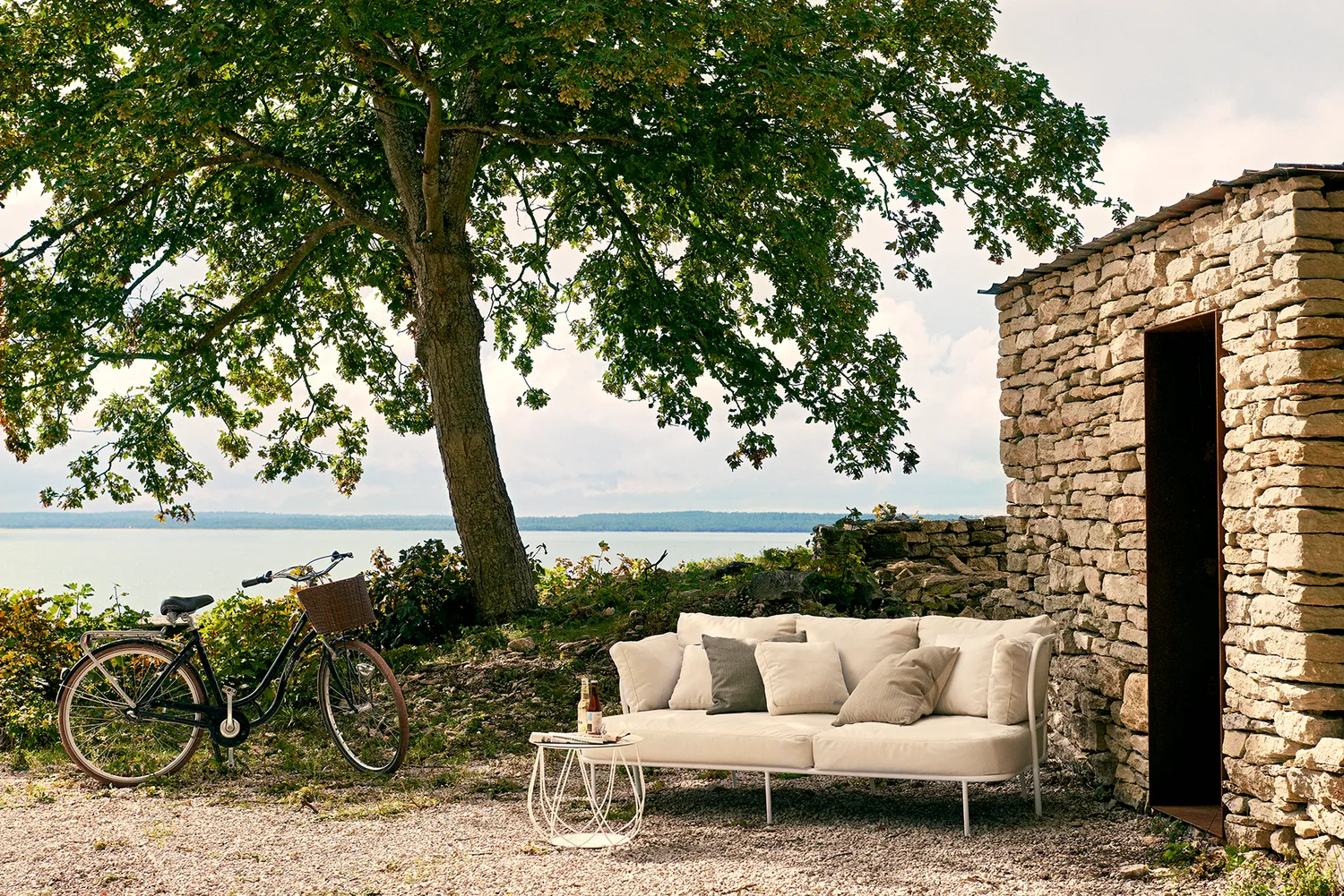 Skargaarden Saltö sofa Silver Grey Sunbrella