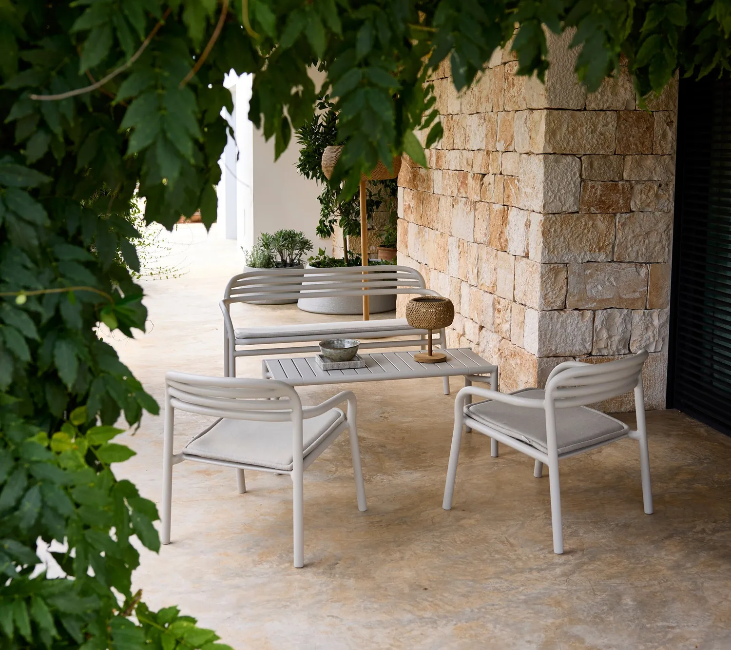 Cane-Line Bliss sofabord bænk sand aluminium