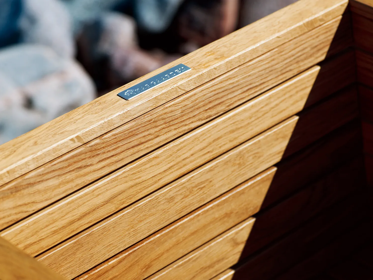 Skargaarden Häringe medium spisebord i teak sort stel