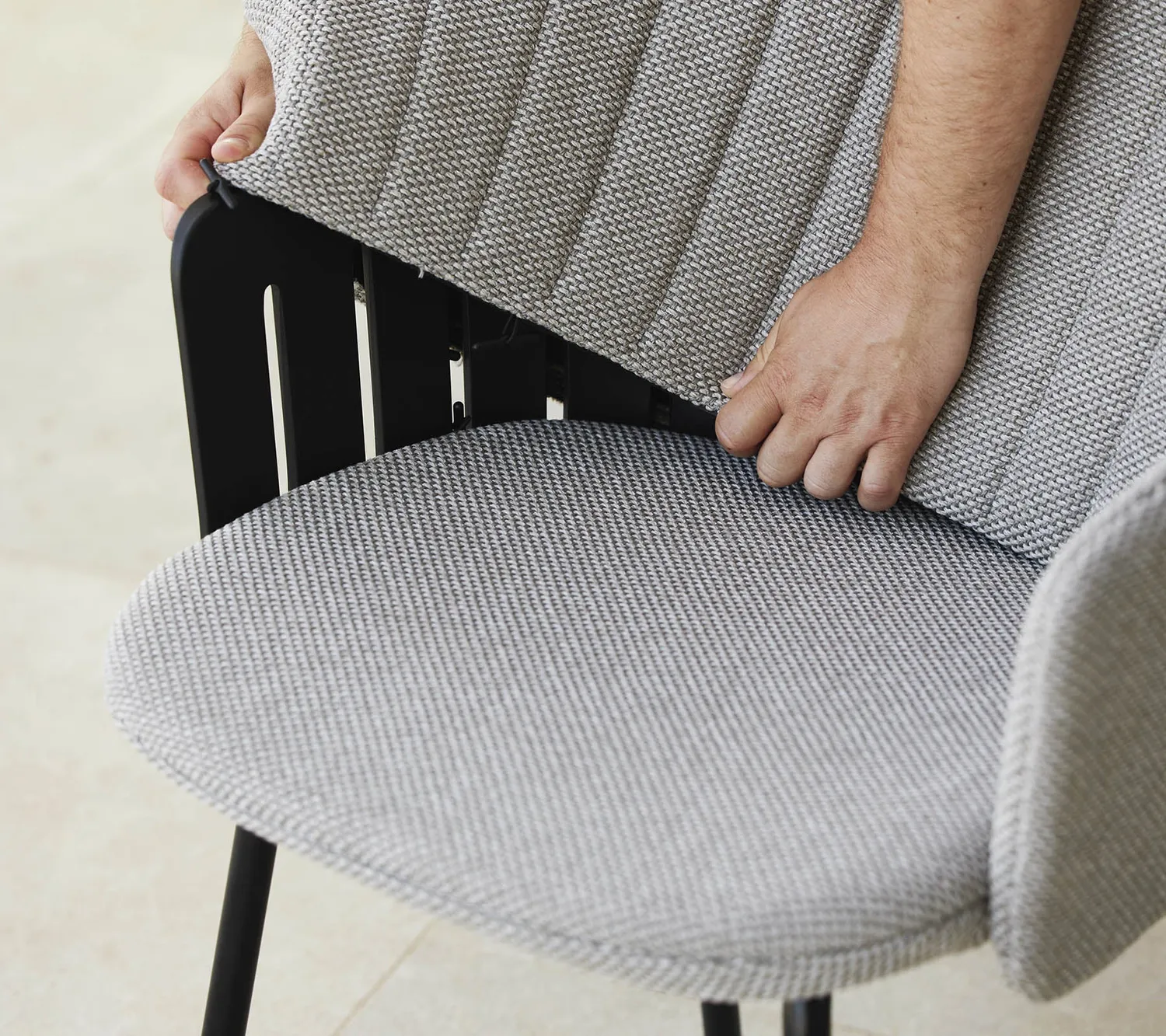 Cane-Line Choice ryghynde Taupe udendørs