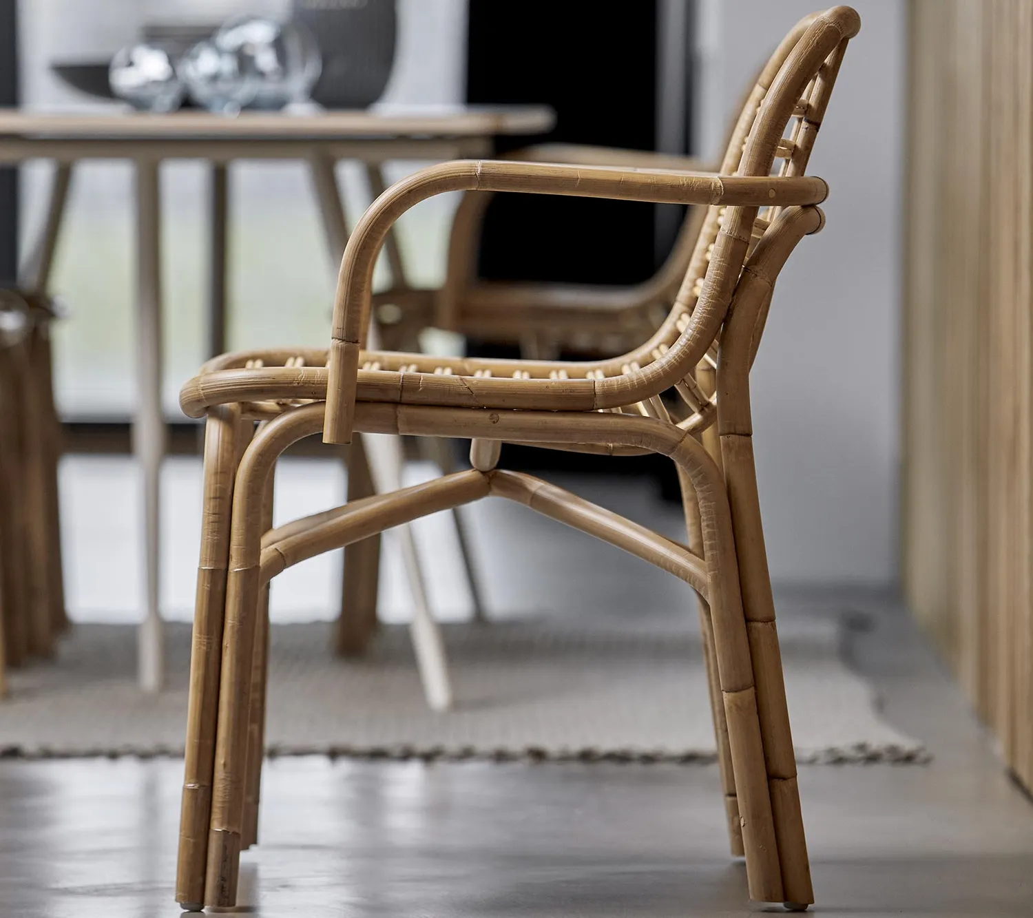 Cane-Line Peak stol med armlæn spisestol natural rattan