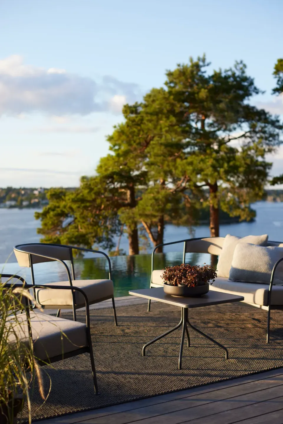 Skargaarden Arholma Lounge Chair loungestol grå