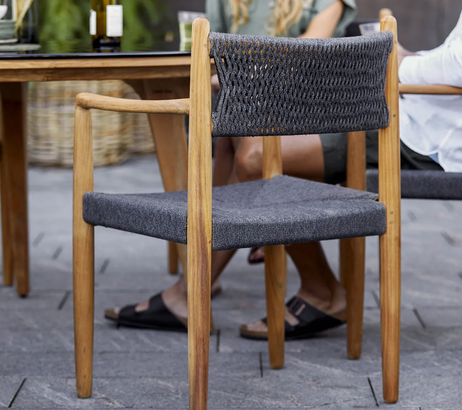 Cane-Line Royal spisebordsstol teak mørkegrå