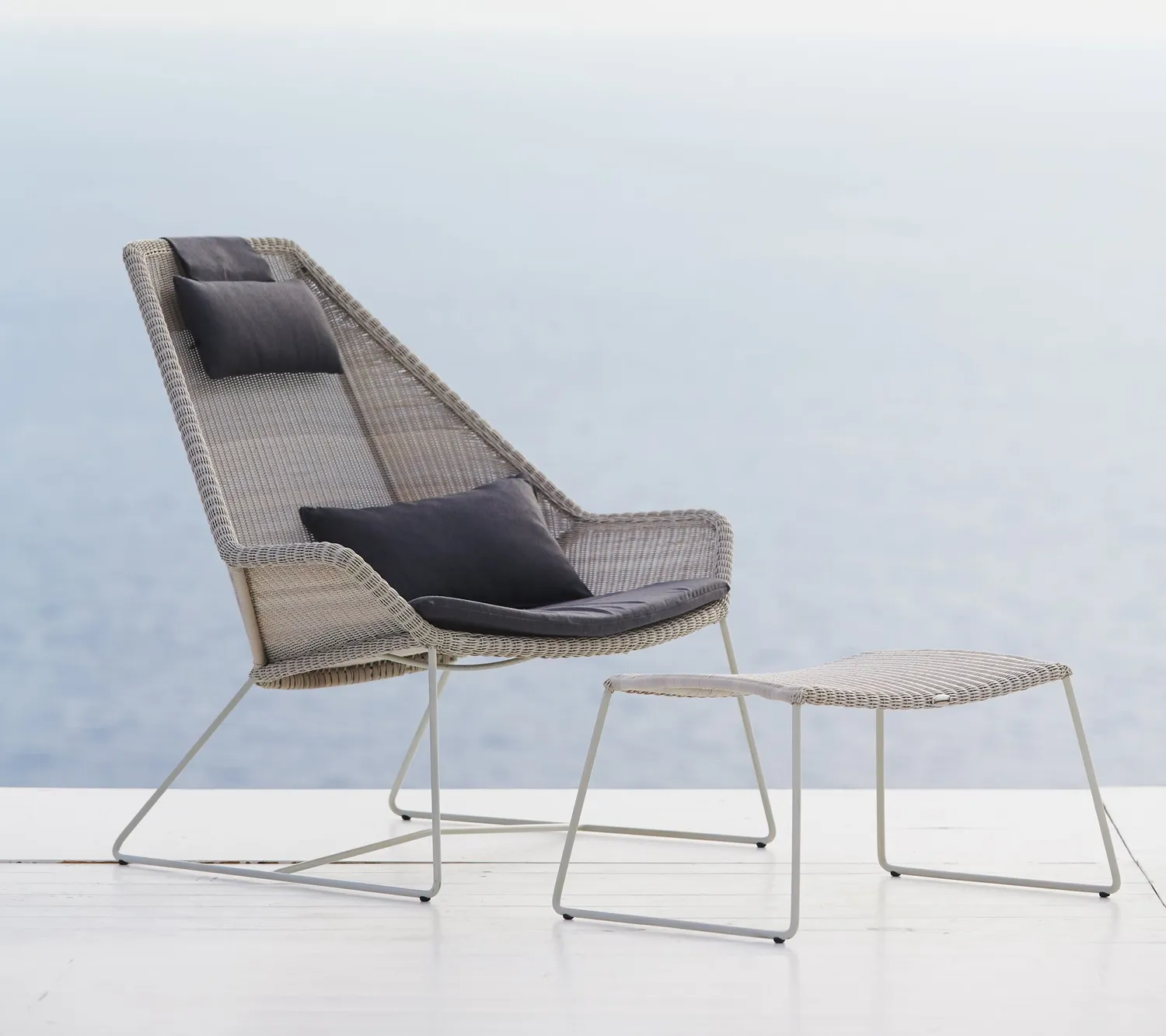Cane-Line Breeze fodskammel black small round Weave