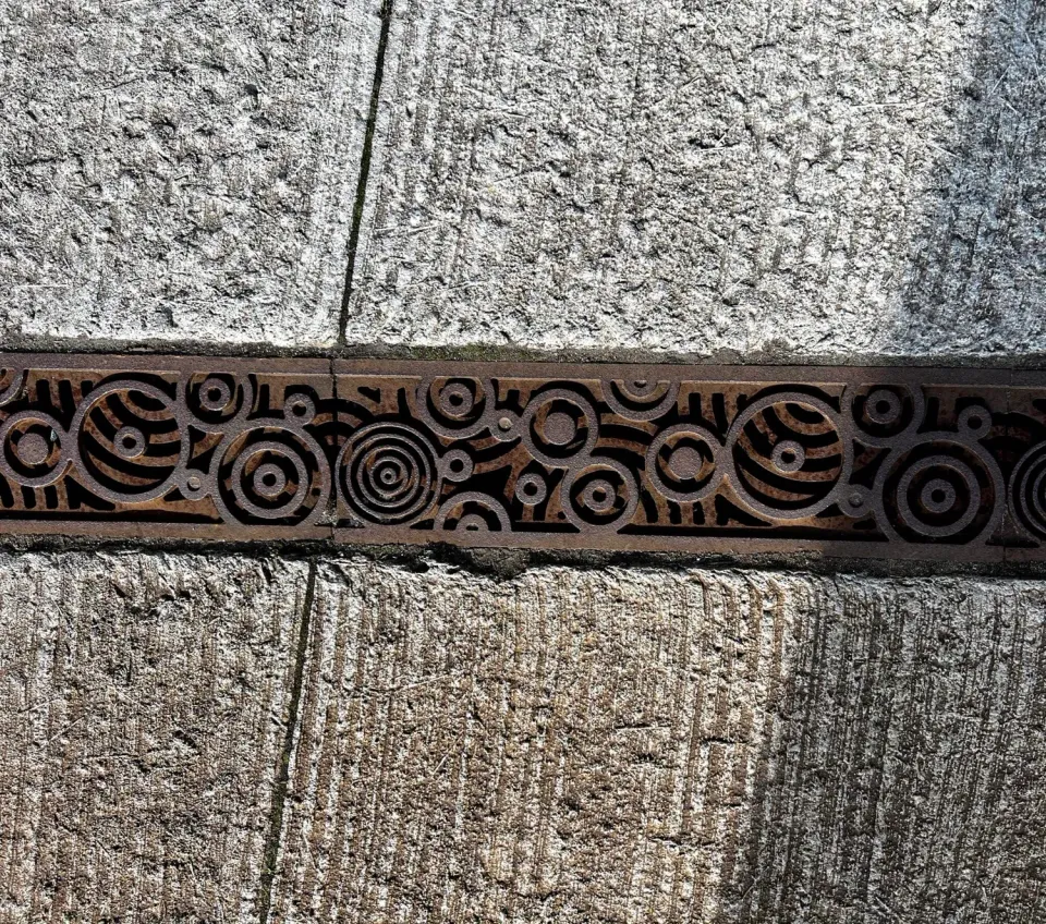 GH Form Orbit linjeafvandingsrist 140 mm støbejern