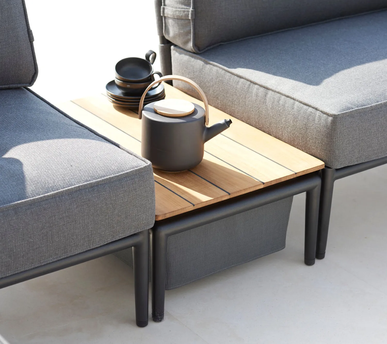 Cane-Line Conic Box bord teak grå sidebord opbevaring