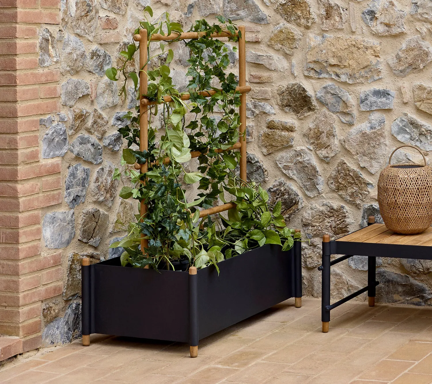 Cane-Line Sticks espalier teak plantekasse