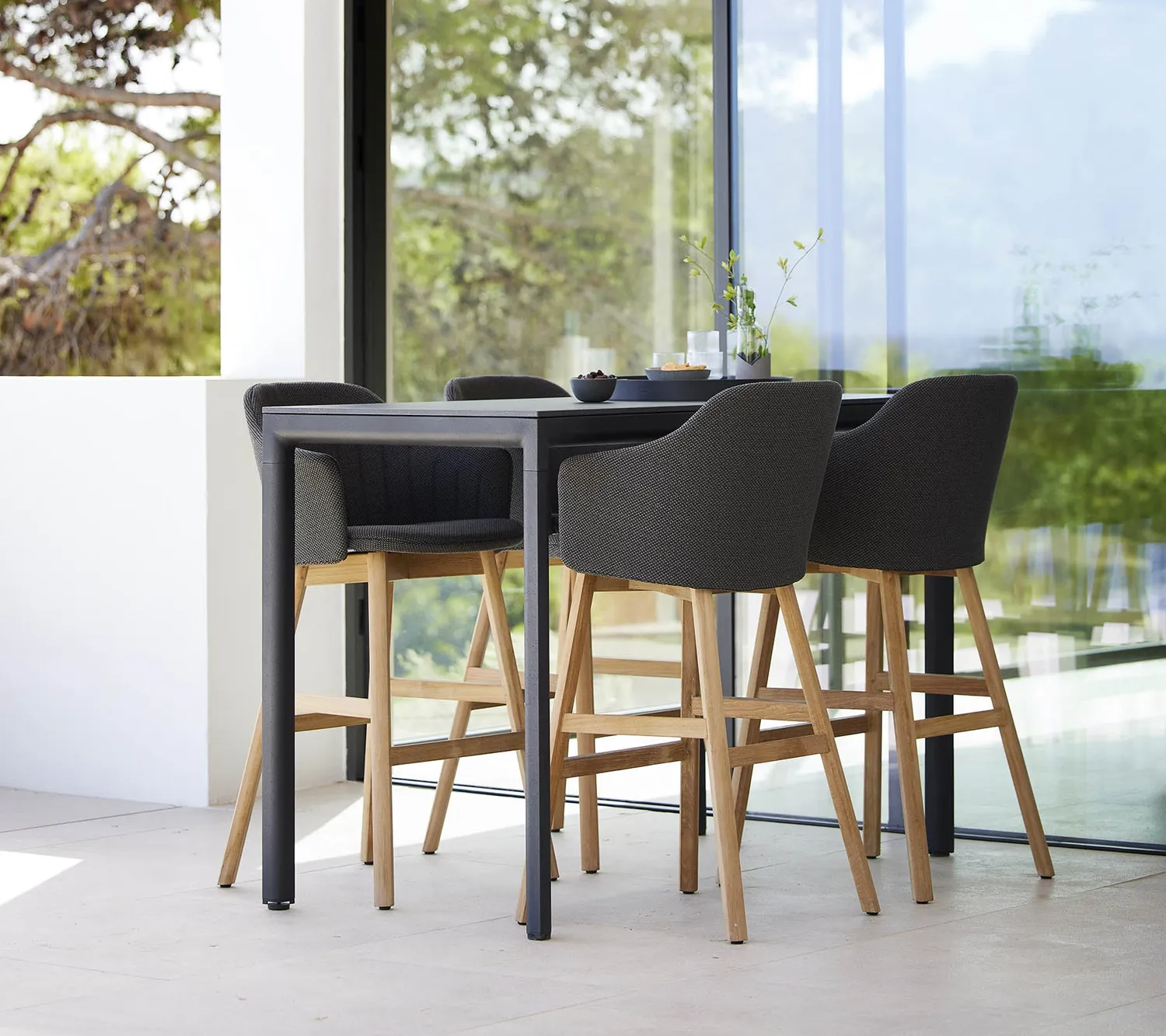 Cane-Line Choice barstol sort genbrugsplast teak