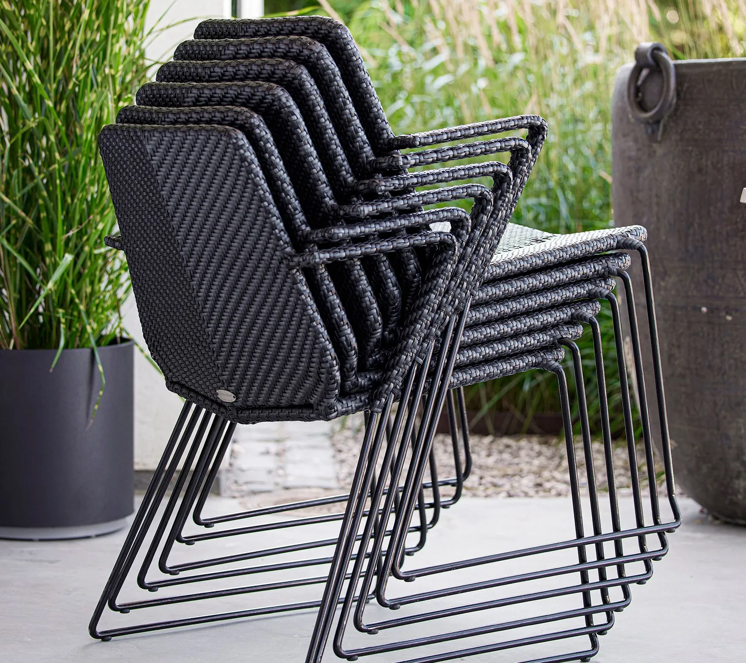 Cane-line Vision stol m/armlæn Black/graphite