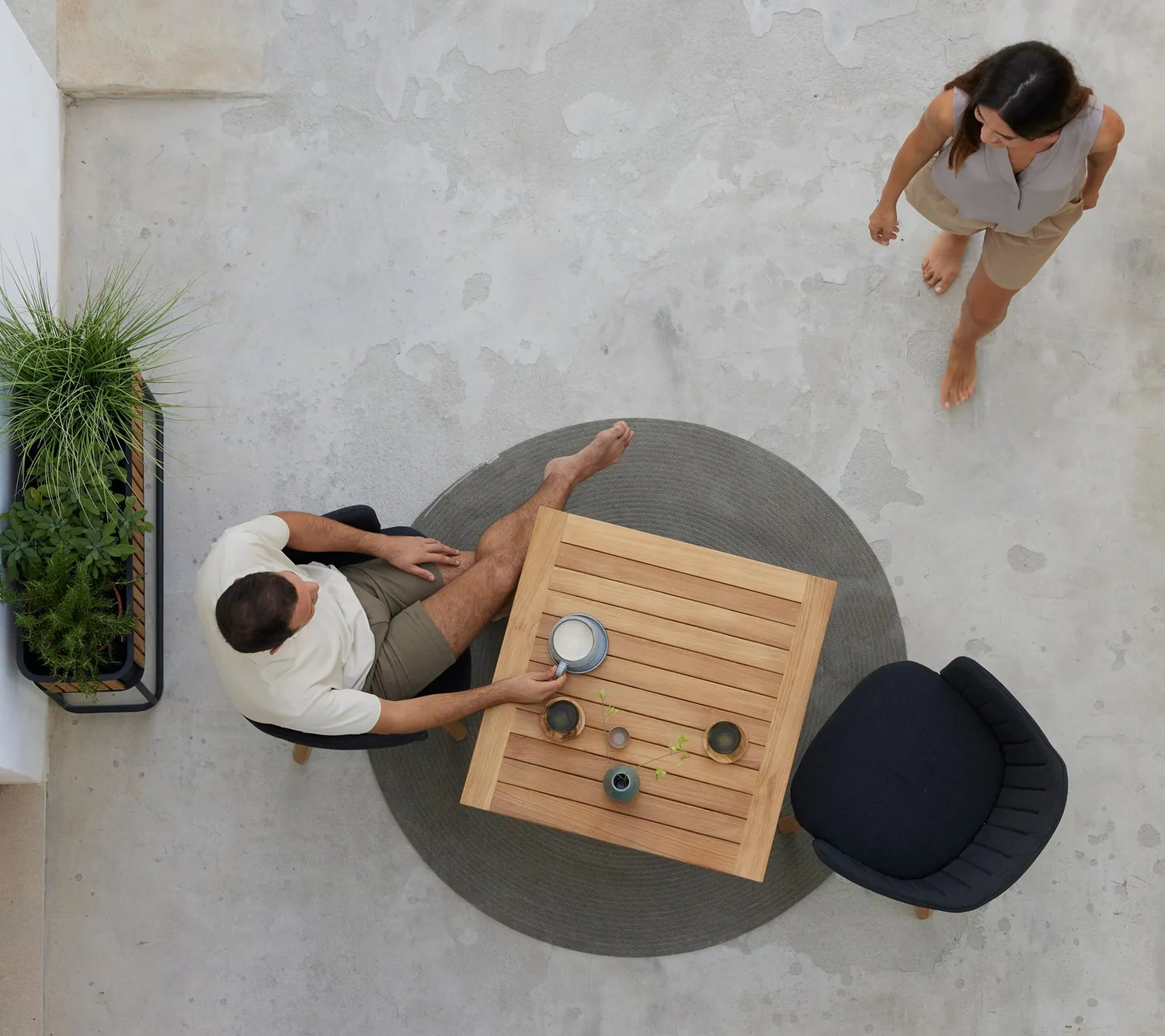 Cane-Line Go barbord 72x72 lava grey teak