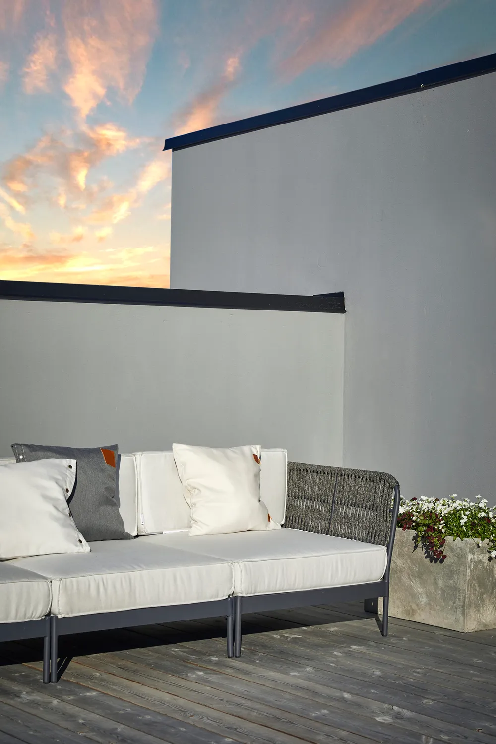 Skargaarden Lidö sofa midtermodul silver grey Sunbrella