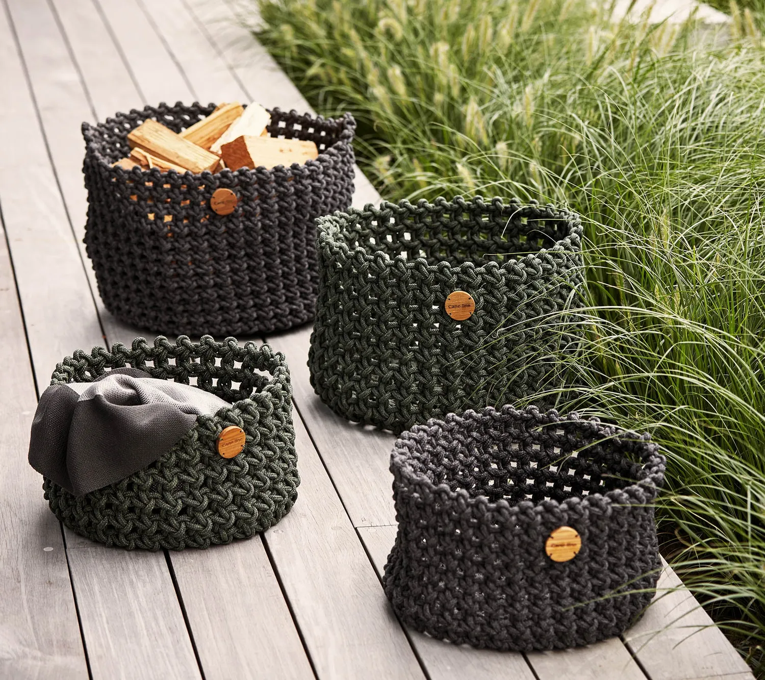 Cane-Line Soft Rope kurv mellem dark grey reb