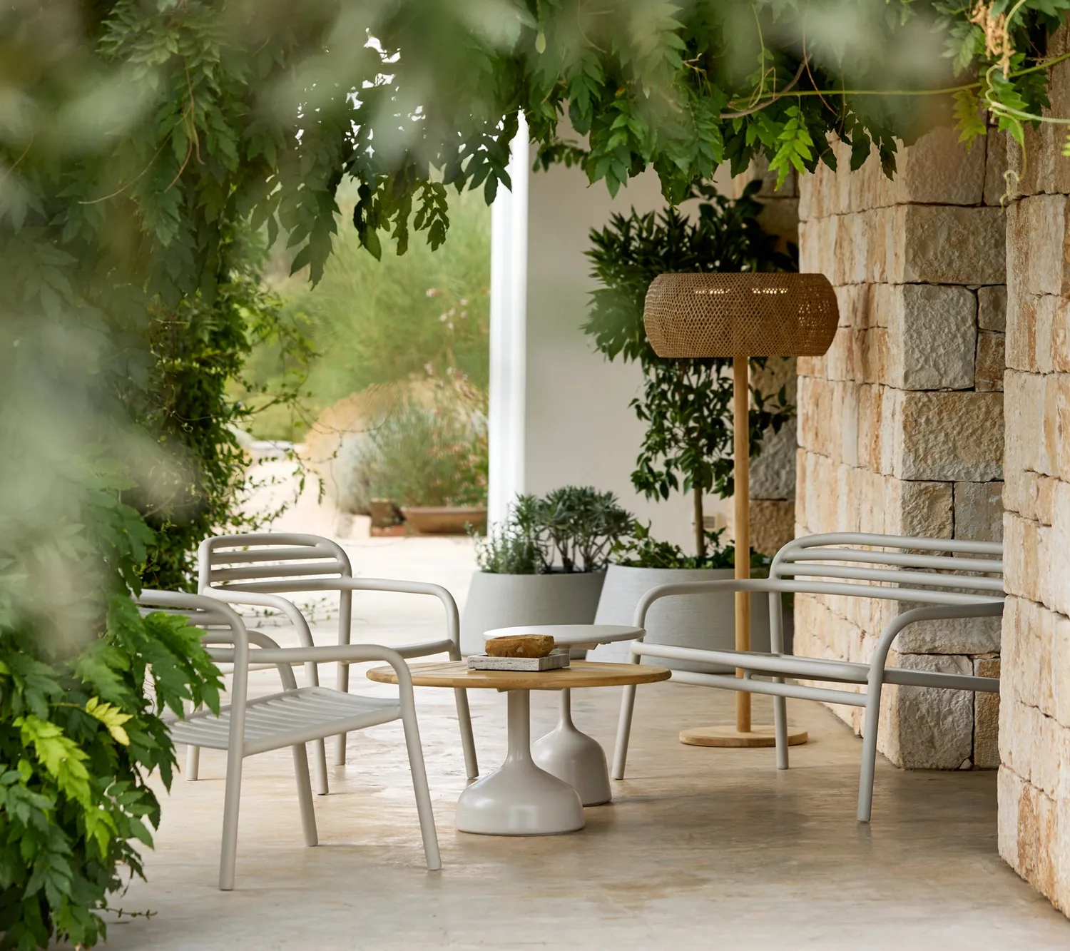Cane-Line Illusion Glow standerlampe natural teak solar
