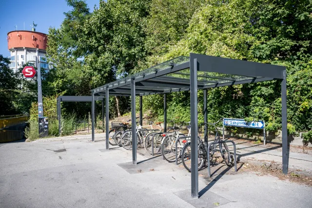 GH Form cykeloverdækning i stål og glas