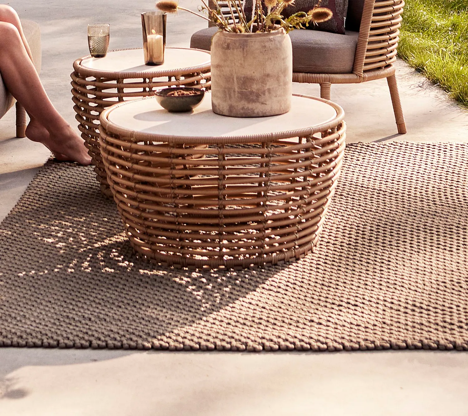 Cane-Line Basket sofabord medium fossil black