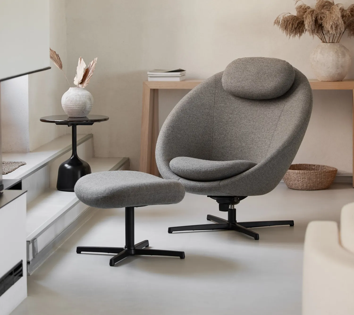 Cane-Line Pace fodskammel light grey stof