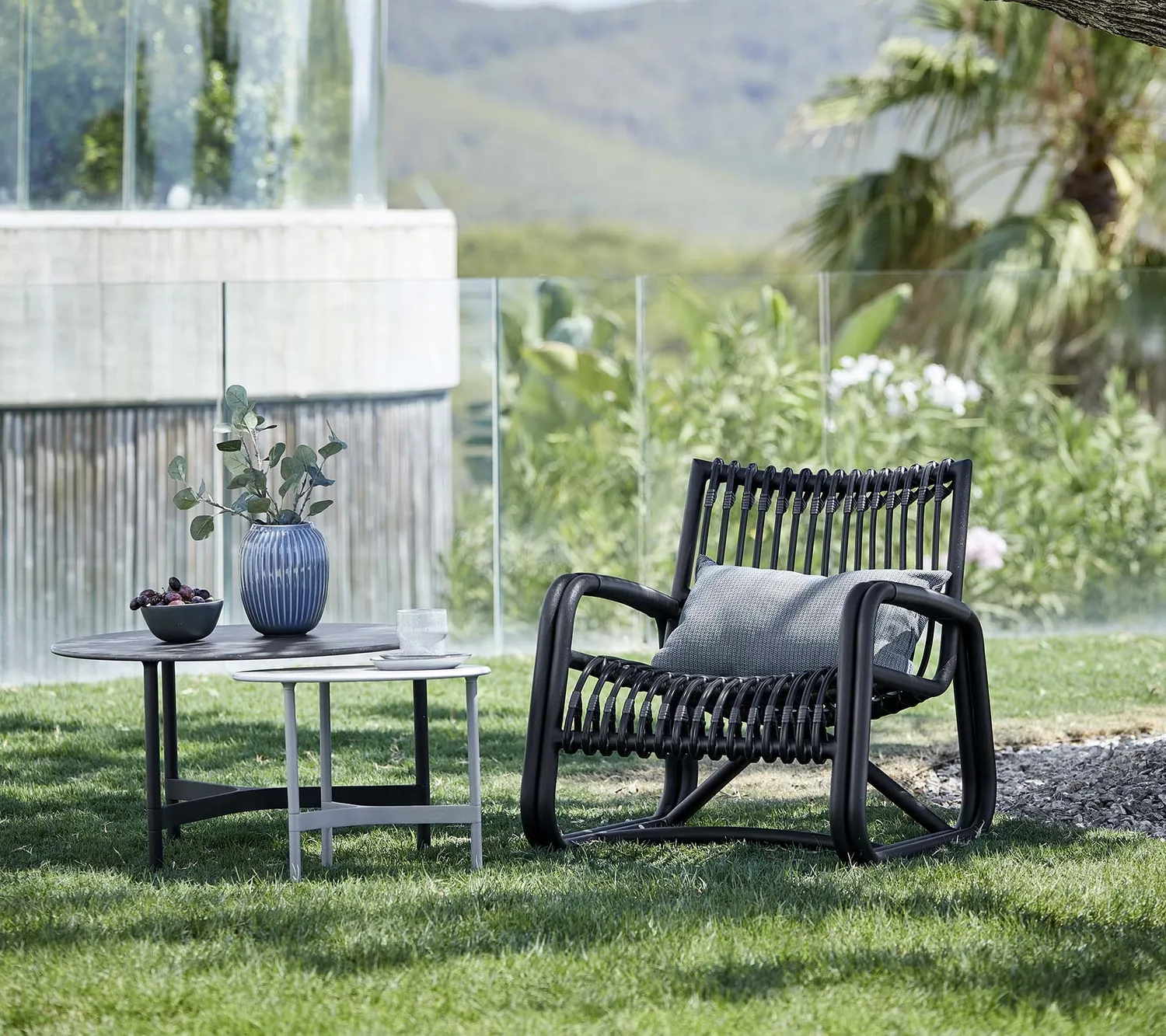 Cane-Line Curve loungestol lava grey aluminium