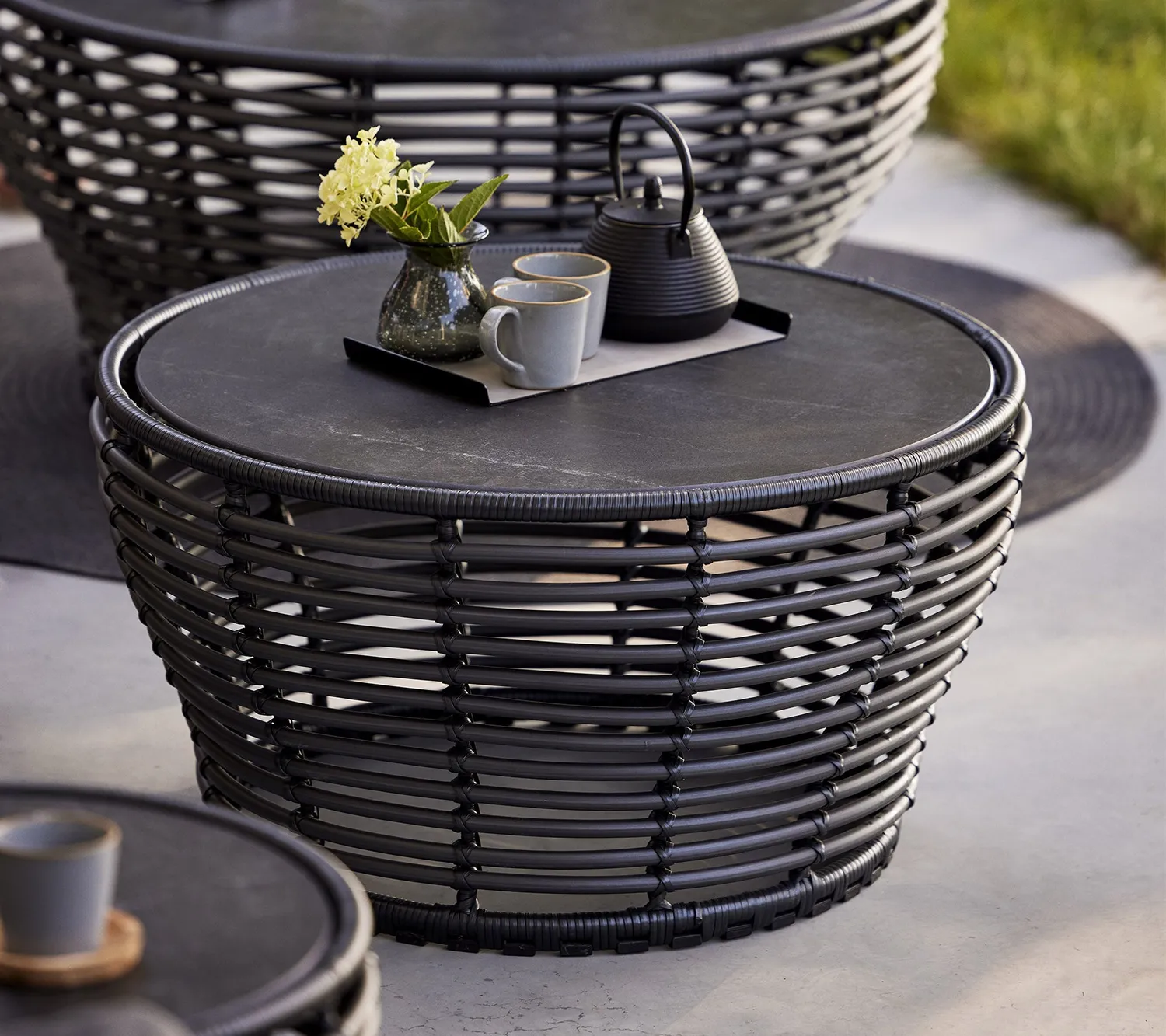 Cane-Line Basket sofabord medium fossil black