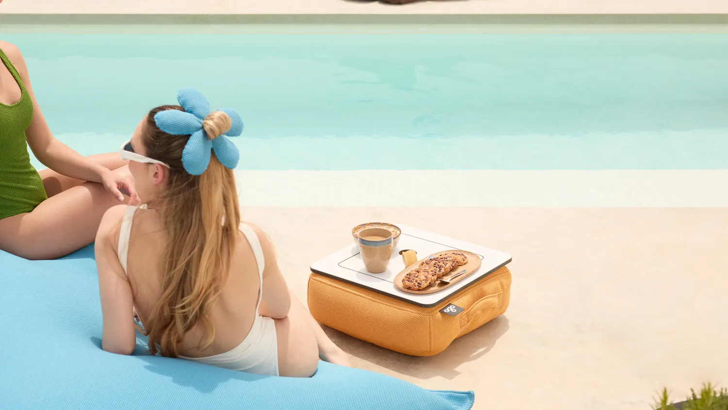 Ogo Forniture Tray Table bakkebord til terrasse og pool